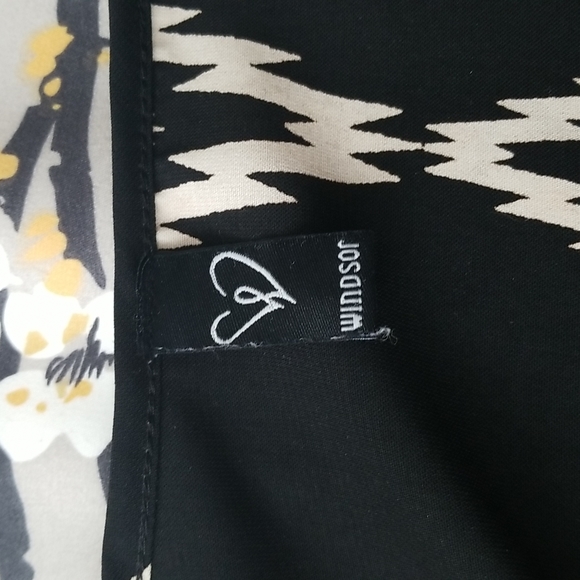 Tassel Cardigan - Picture 2 of 6